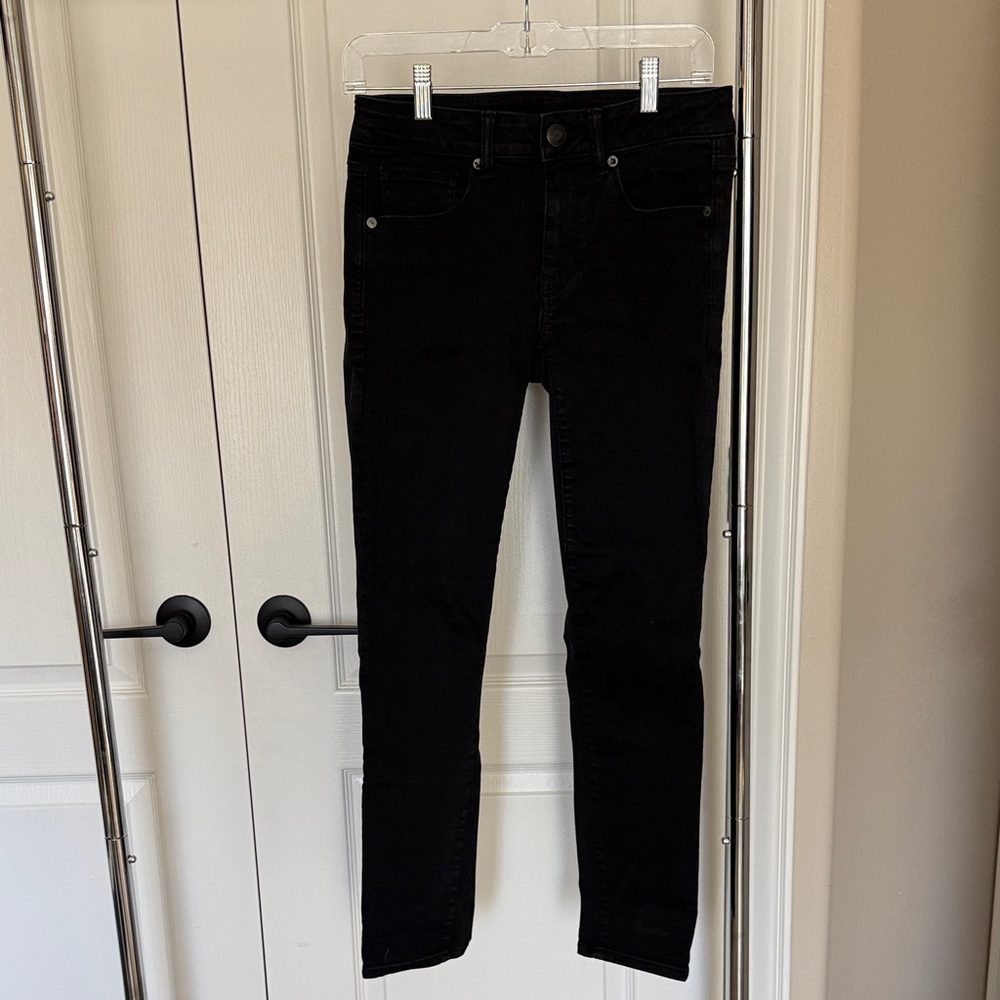 American Eagle Black Women’s Skinny Jeans - Classic Slim Fit